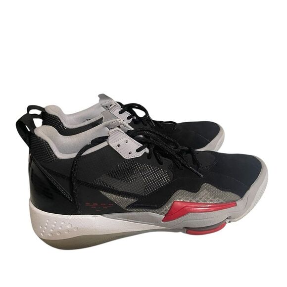 Nike Air Jordan Zoom Men\'s Black and Red Size 13 US main image 4